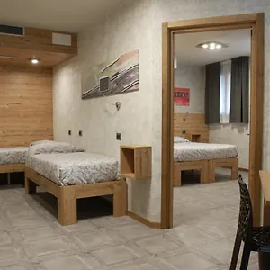 Hotel Bed & , Corte Rossa -1 Min Walk To Bernina Express Tirano
